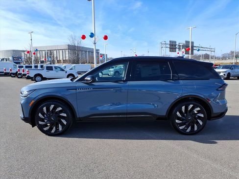 New 2026 Lincoln Nautilus Reserve w/ Jet Appearance Package AWD/4WD image 2