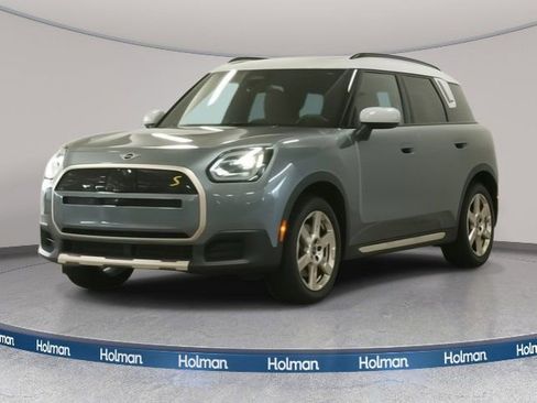 Used 2025 MINI Cooper Countryman SE image 1