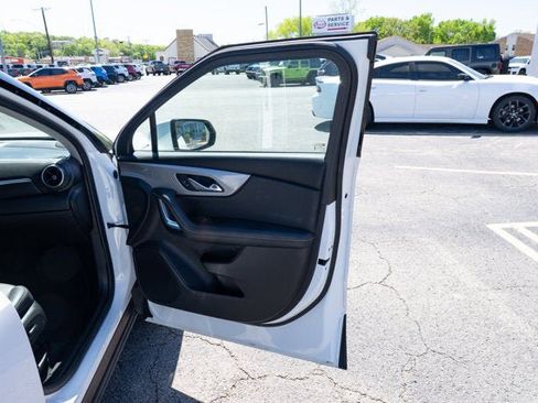 Used 2024 Chevrolet Blazer LT AWD/4WD image 13
