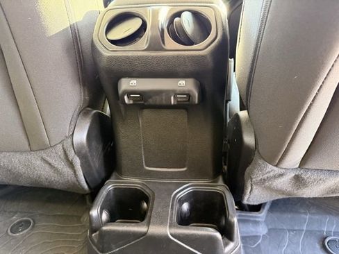 Used 2023 Jeep Wrangler Willys image 15