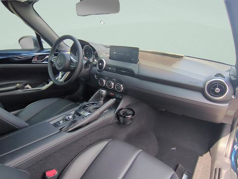 New 2026 MAZDA MX-5 Miata RF Grand Touring RWD image 16