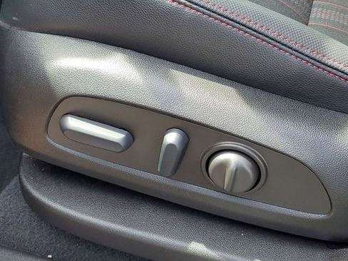 Certified 2023 Chevrolet Equinox RS image 21