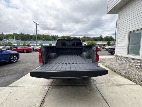 Used 2023 Chevrolet Silverado 1500 High Country w/ Technology Package AWD/4WD image 53