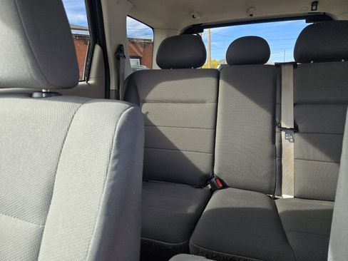 Used 2009 Ford Escape XLT image 18