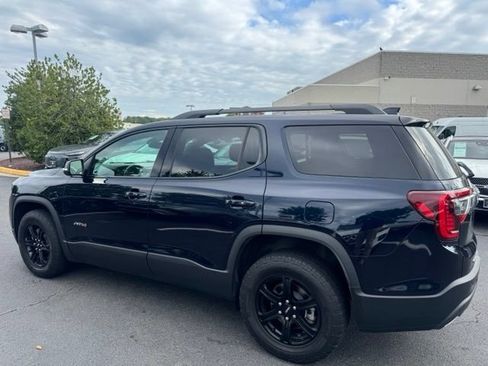 Used 2022 GMC Acadia AT4 w/ Technology Package AWD/4WD image 17