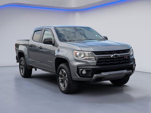 Used 2022 Chevrolet Colorado Z71 AWD/4WD image 4