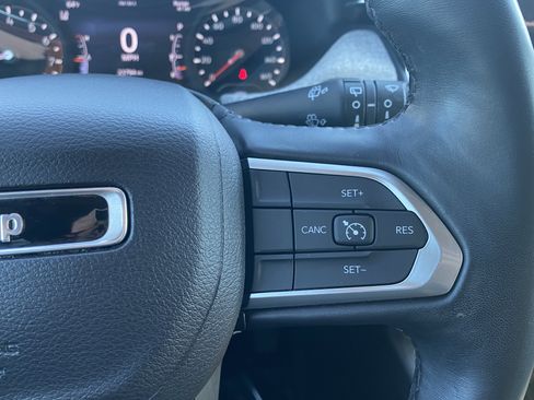 Used 2022 Jeep Compass Latitude image 19