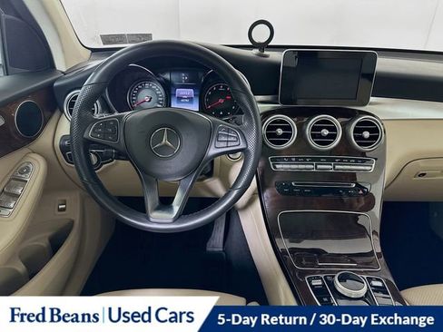Used 2019 Mercedes-Benz GLC 300 4MATIC image 23
