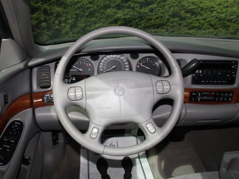 Used 2003 Buick Le Sabre Custom FWD image 16