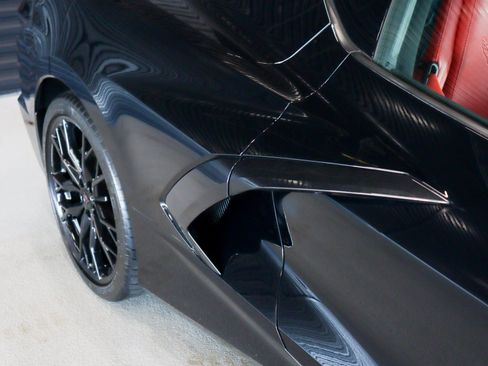 Used 2023 Chevrolet Corvette Stingray Coupe w/ Z51 Performance Package RWD image 29