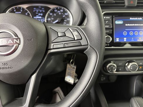 Used 2025 Nissan Versa S w/ Electronics Package FWD image 16
