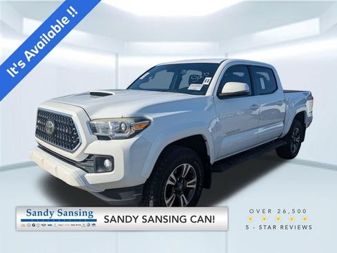 Used 2018 Toyota Tacoma TRD Sport AWD/4WD image 1