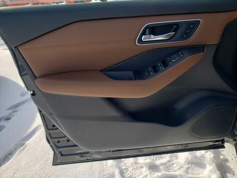 New 2026 Nissan Rogue Platinum w/ Platinum Premium Package image 11