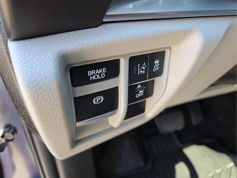 Used 2017 Acura MDX w/ Technology Package AWD/4WD image 11
