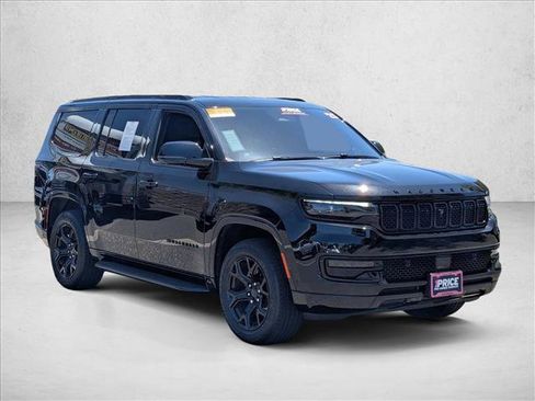 Certified 2025 Jeep Wagoneer Series II w/ Convenience Group I AWD/4WD image 3