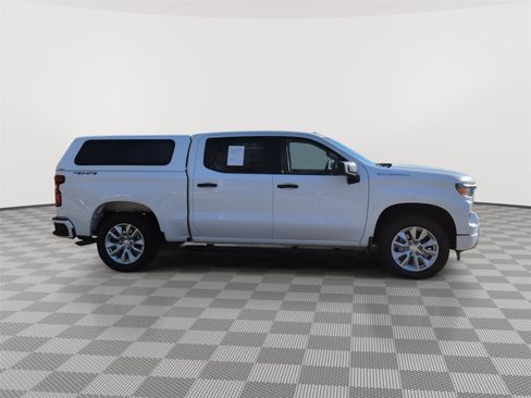 Used 2023 Chevrolet Silverado 1500 Custom image 6