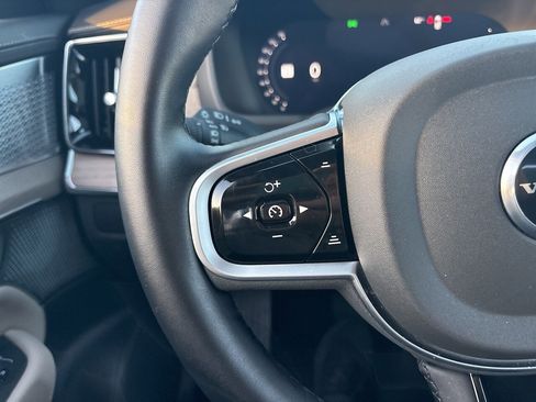 Certified 2025 Volvo XC90 T8 Ultra w/ Lounge Package image 26