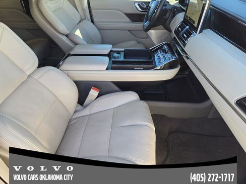 Used 2020 Lincoln Navigator L Reserve w/ Luxury Package image 12