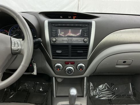 Used 2010 Subaru Forester 2.5X Limited AWD/4WD image 32