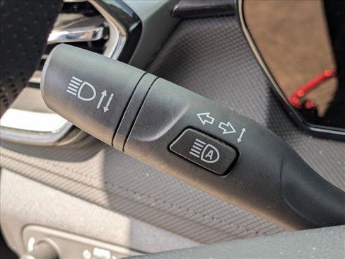 Used 2025 Chevrolet TrailBlazer LT image 18