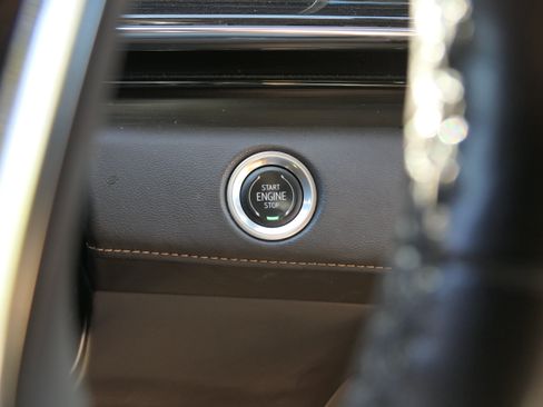 Certified 2022 Cadillac Escalade ESV Sport w/ Touring Package AWD/4WD image 18