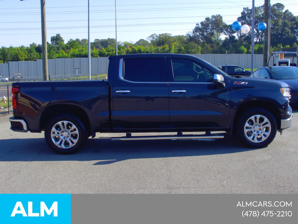 Used 2024 Chevrolet Silverado 1500 LTZ AWD/4WD image 4