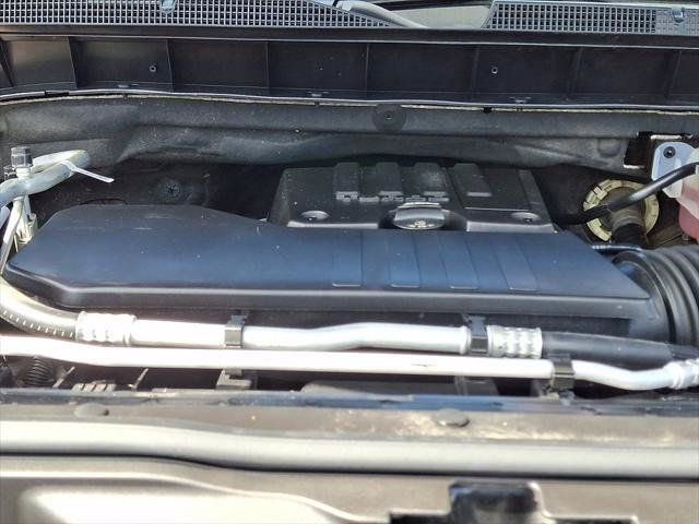 Used 2025 Chevrolet Silverado 1500 Custom AWD/4WD image 30