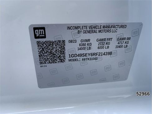 Used 2024 GMC Sierra 3500 Pro w/ Convenience Package AWD/4WD image 16