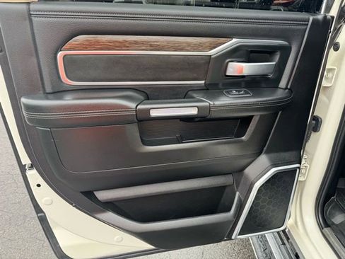 Used 2019 RAM 2500 Laramie image 13