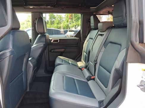 Certified 2024 Ford Bronco Outer Banks AWD/4WD image 14