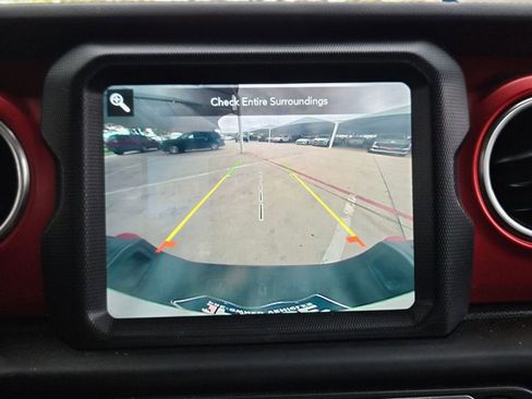 Used 2020 Jeep Gladiator Rubicon image 11