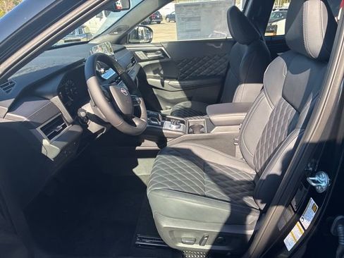 New 2026 Nissan Rogue Platinum AWD/4WD image 9