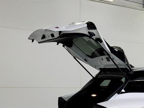 Certified 2025 Nissan Kicks SR FWD image 32
