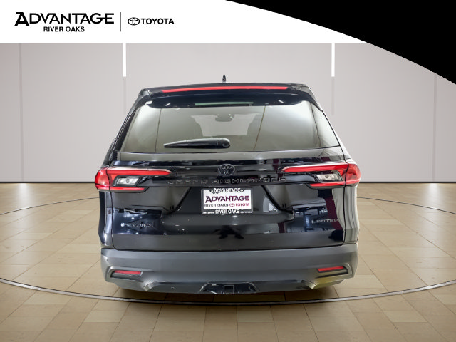 Certified 2025 Toyota Grand Highlander AWD Hybrid image 4