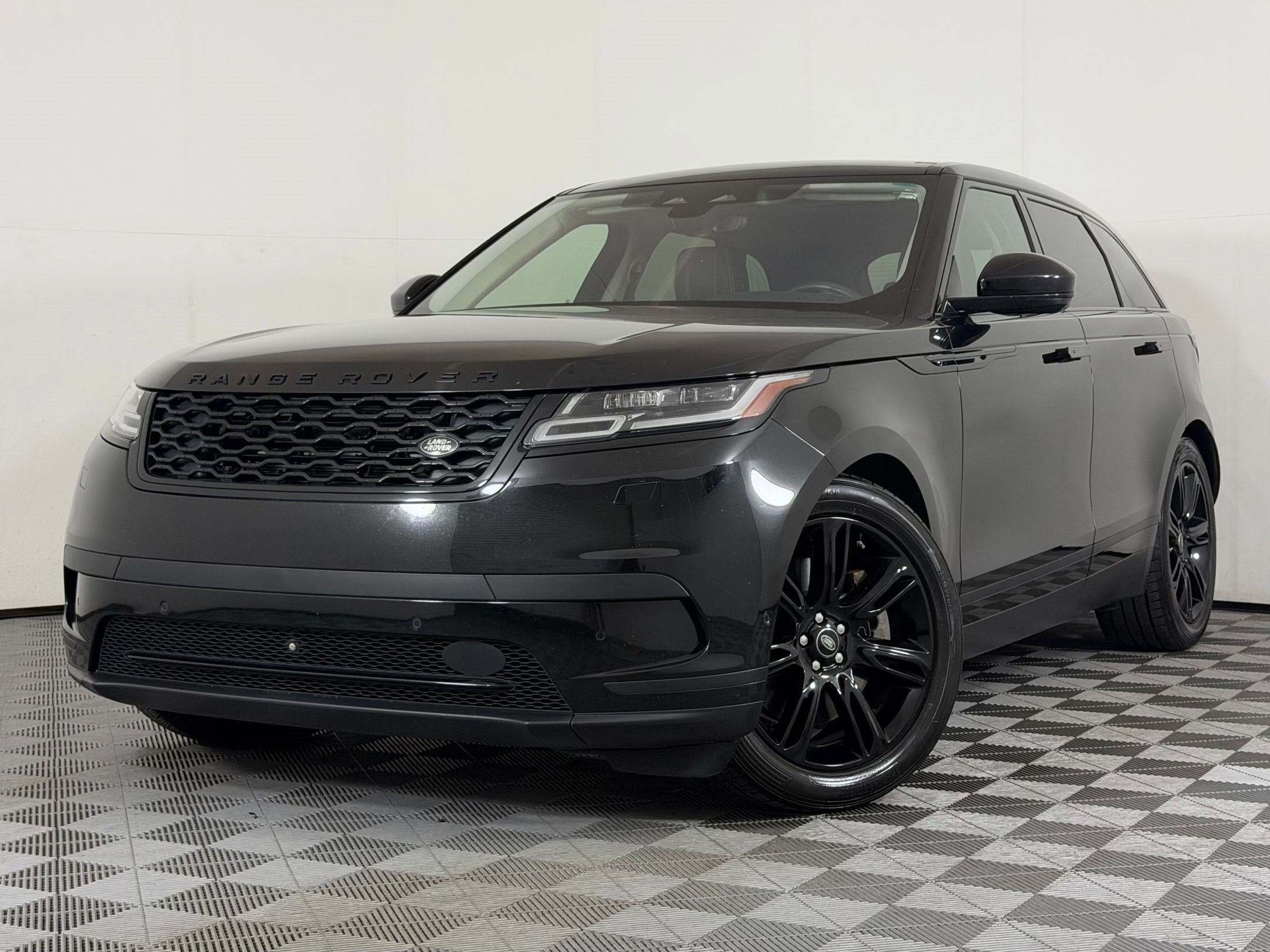 Used 2021 Land Rover Range Rover Velar S AWD/4WD image 30