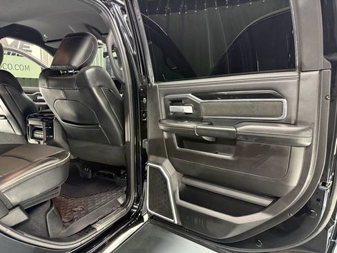 Used 2019 RAM 2500 Laramie w/ Night Edition AWD/4WD image 26