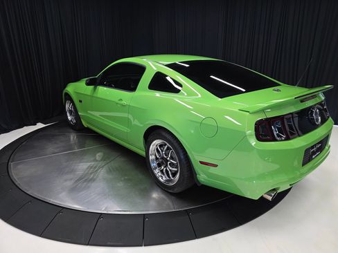 Used 2013 Ford Mustang GT Premium w/ Comfort Pkg RWD image 13