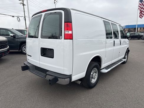 Used 2024 Chevrolet Express 2500 w/ Driver Convenience Package image 5