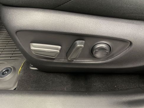 Used 2023 Toyota RAV4 SE w/ Weather & Moonroof Package AWD/4WD image 18