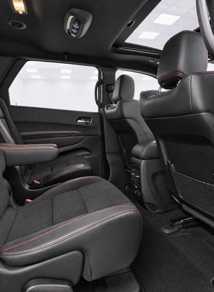 Used 2023 Dodge Durango R/T w/ Tow 'N Go Package AWD/4WD image 24