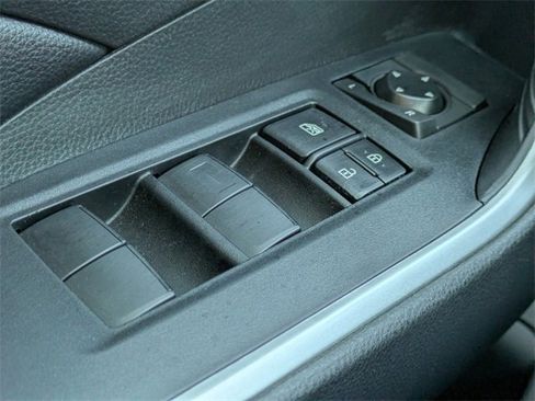 Used 2019 Toyota RAV4 XLE image 25