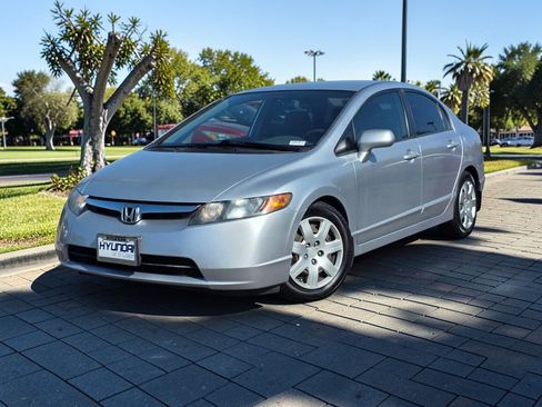 Used 2008 Honda Civic LX image 2