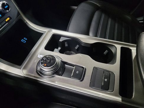 Used 2024 Ford Edge SEL image 26