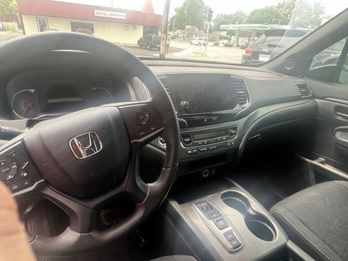 Used 2021 Honda Passport Sport image 6
