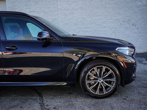 Used 2022 BMW X5 xDrive45e w/ M Sport Package image 17
