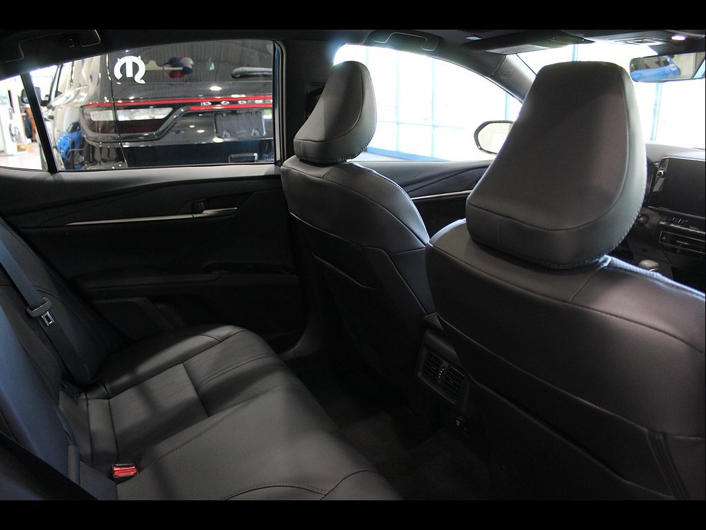 Used 2026 Toyota Camry XSE w/ Premium Package AWD/4WD image 18