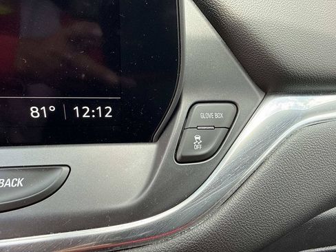 Used 2025 Chevrolet Blazer LT FWD image 29
