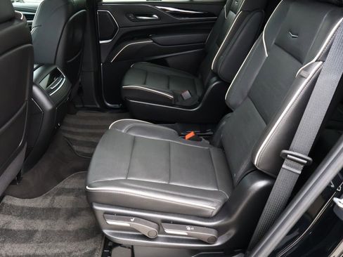 Used 2024 Cadillac Escalade Sport RWD image 27