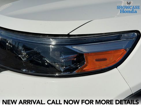 Used 2020 Ford Explorer XLT w/ Equipment Group 202A image 9