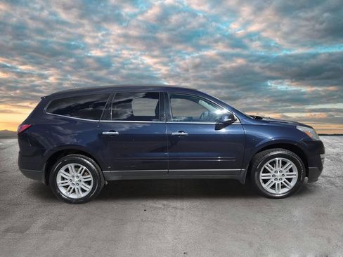 Used 2015 Chevrolet Traverse LT w/ Style and Technology Package FWD image 10